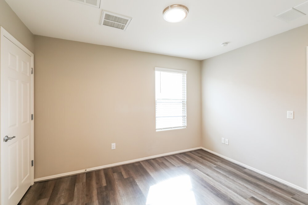 Building Photo - 6549 S Calle Diablo Dr