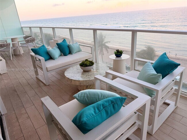 Building Photo - 3951 S Ocean Dr