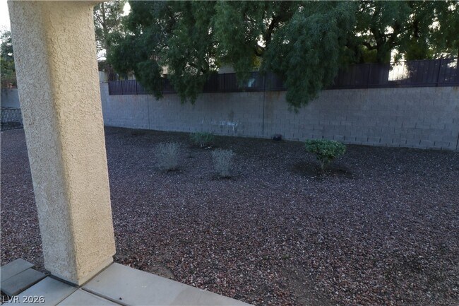 Building Photo - 2169 Shady Side Ct