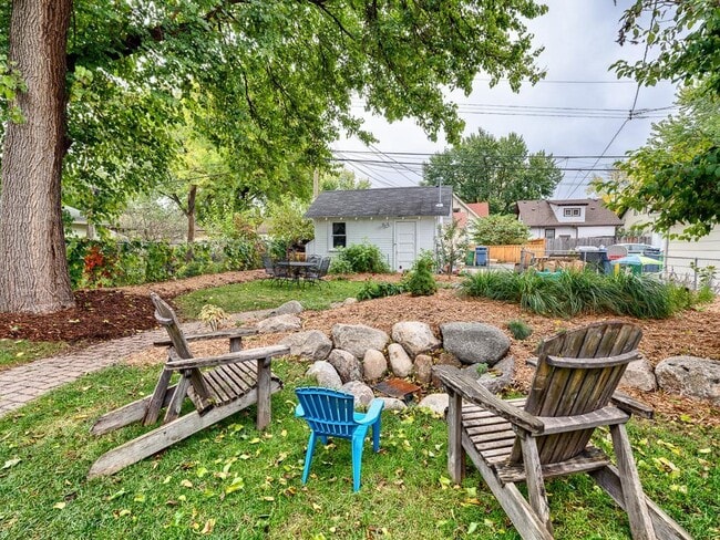 Building Photo - 4319 Harriet Ave