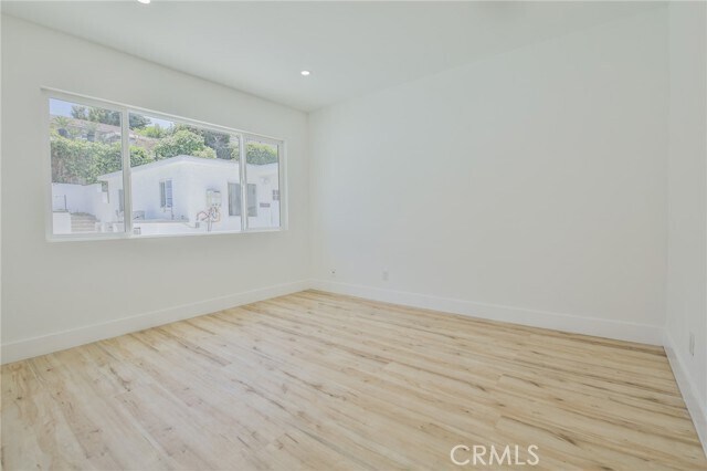 Building Photo - 204 Vía Colusa