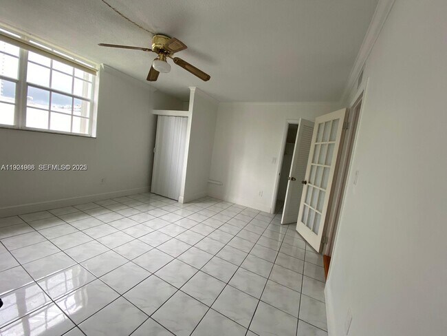 Building Photo - 1800 79th Street Causeway