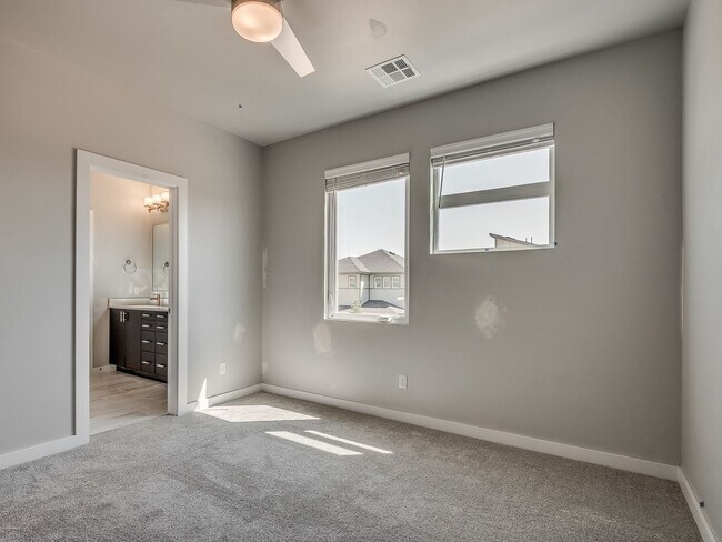 Building Photo - Beautiful New Construction Home in Edmond/...