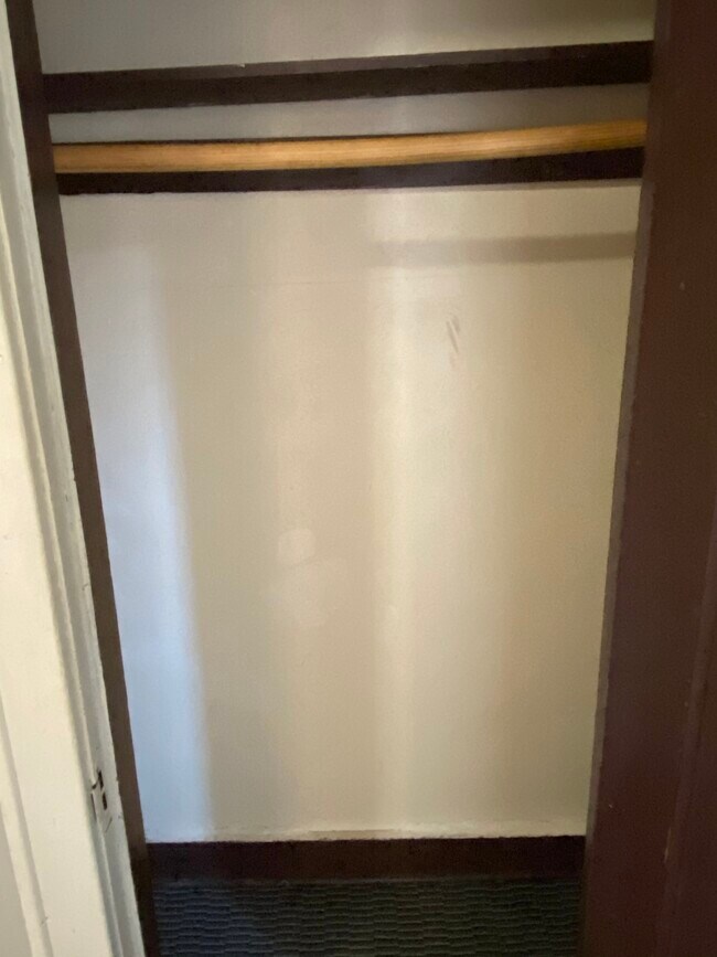 Building Photo - 3032 W Pierce St