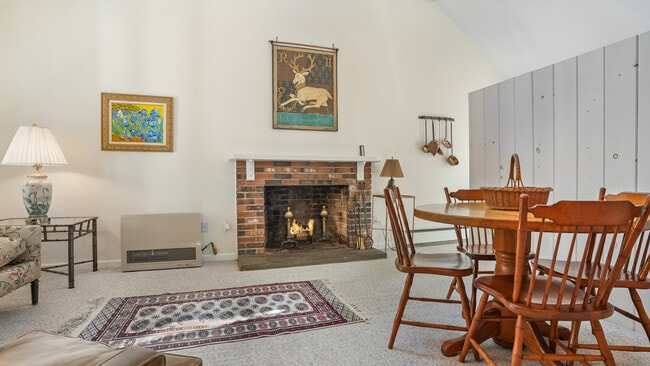 Building Photo - 106 Spoonwood Rd