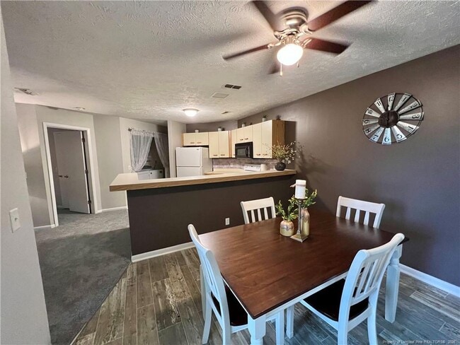 Building Photo - 6792 Willowbrook Dr