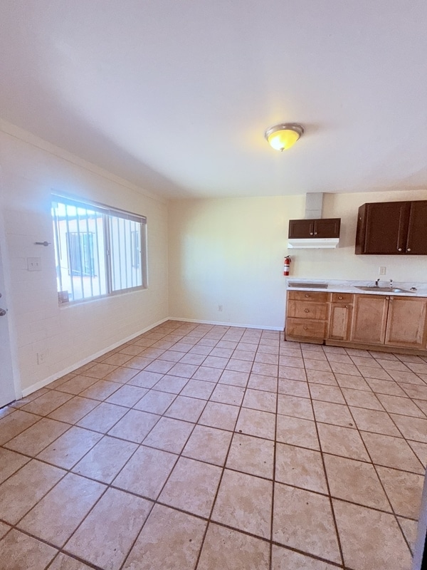 Primary Photo - 232 W Flores St
