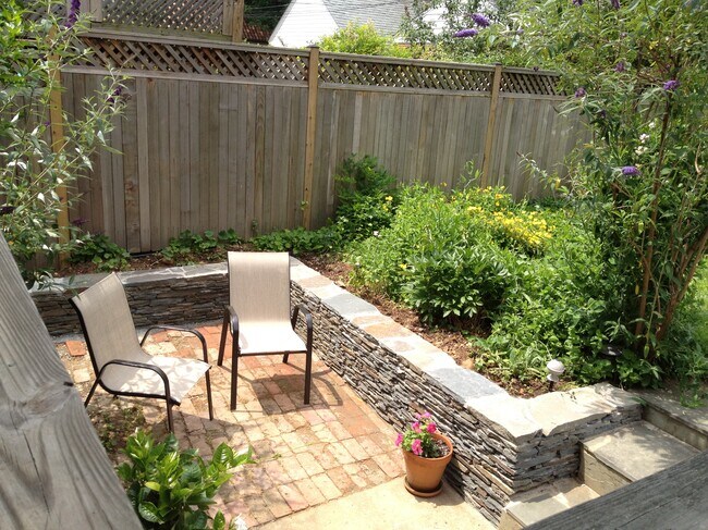 Building Photo - 5820 16th St NW