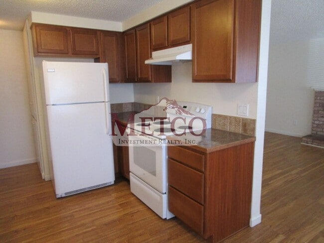 Building Photo - 06804