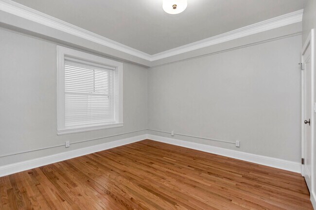 Building Photo - 1369 Hyde