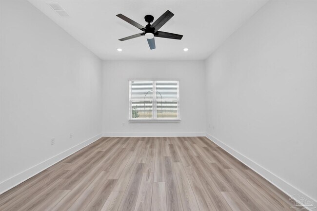 Building Photo - 6525 Paso Fino Dr