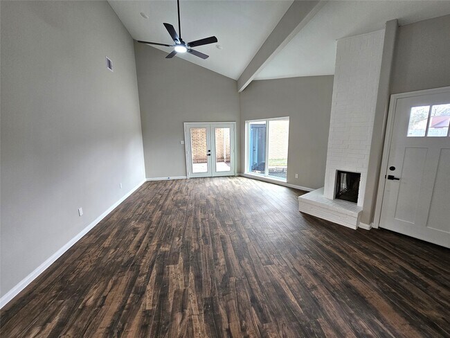 Building Photo - 10846 Kirktown Dr