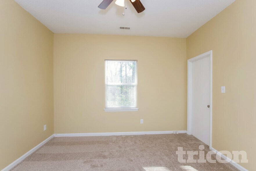 Building Photo - 8608 Quarry Rd