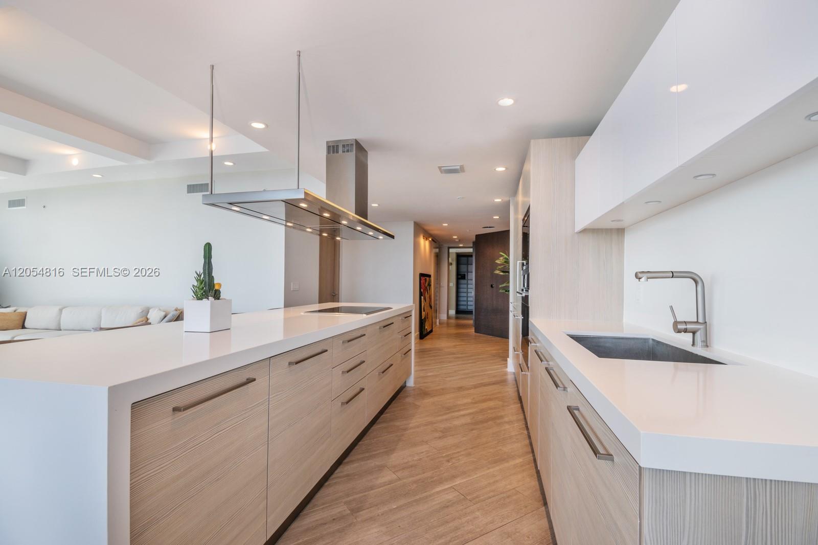 Building Photo - 17301 Biscayne Blvd