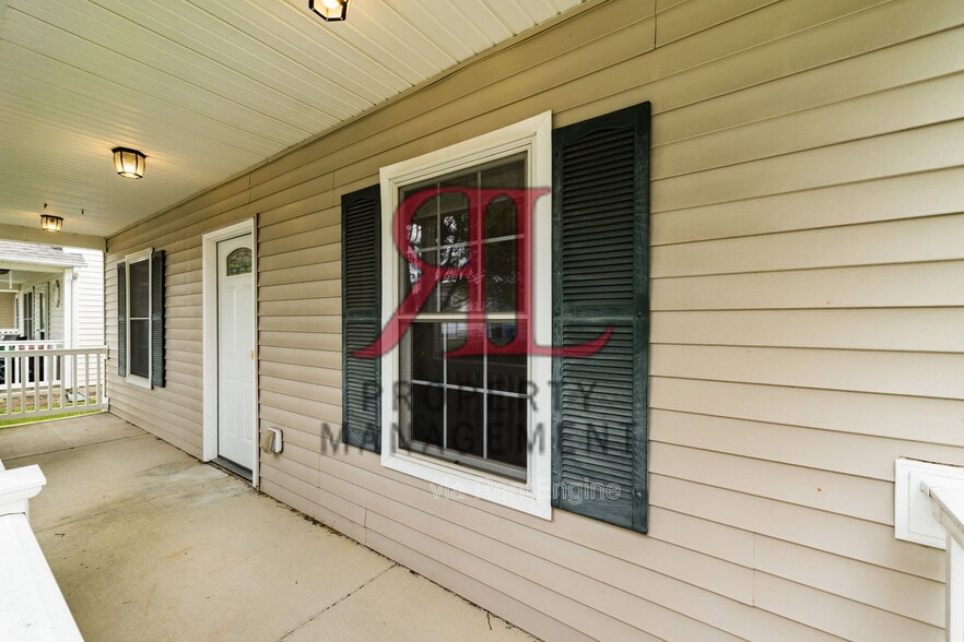 Building Photo - 3000 Papin St