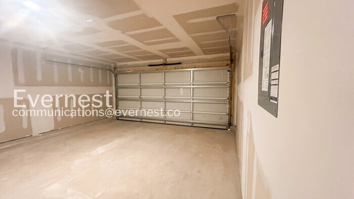 Building Photo - 5962 Celestite Bd
