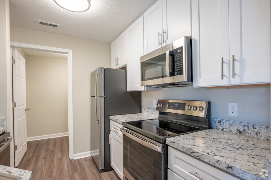 Greenfield Crossing-Kitchen - Greenfield Crossing