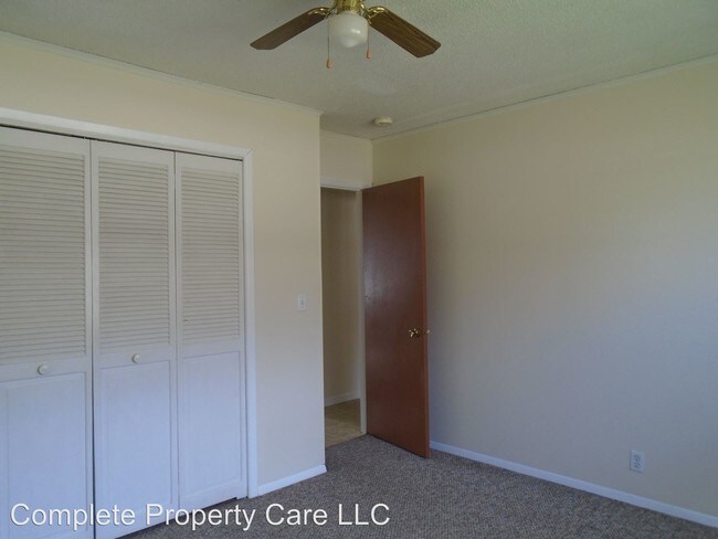 Building Photo - 2804-2806 N Kaster Ct