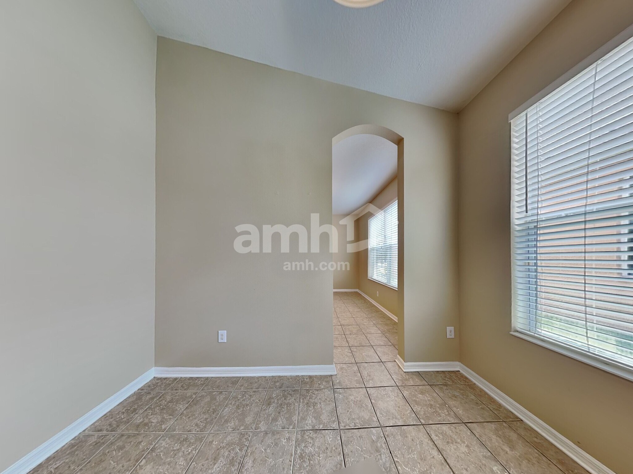 Building Photo - 7131 Forest Mere Dr