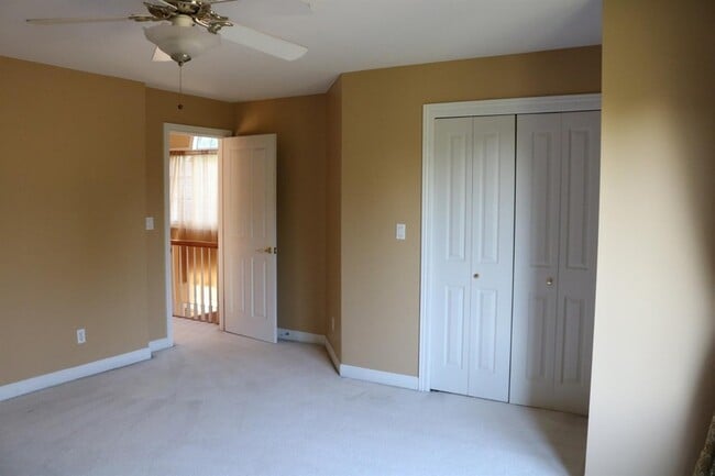 Building Photo - 10316 Cherrywood Ln