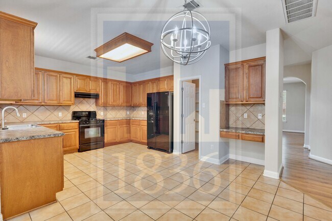 Building Photo - 10013 Mount Rainier Dr