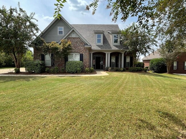 Building Photo - Beautiful 5 Bedroom 3 Bath In Taylor Lakes...