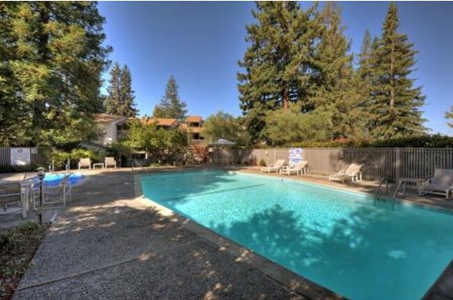 Building Photo - 300 Sand Hill Cir