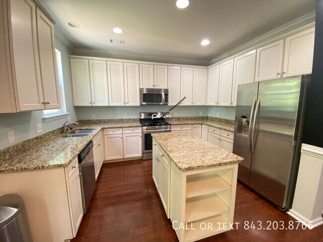 Building Photo - 3611 Franklin Tower Dr