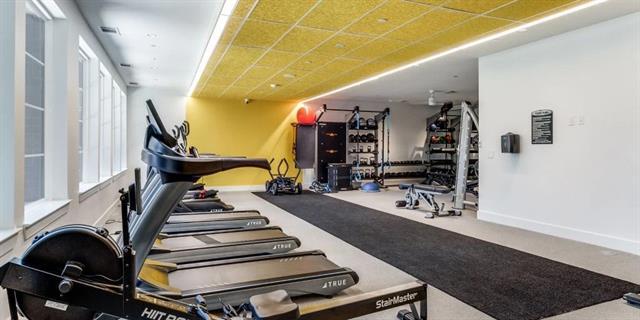 Building Photo - 3900 Commerce St