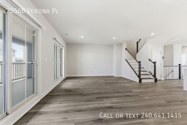 Building Photo - 2556B Verona Pl