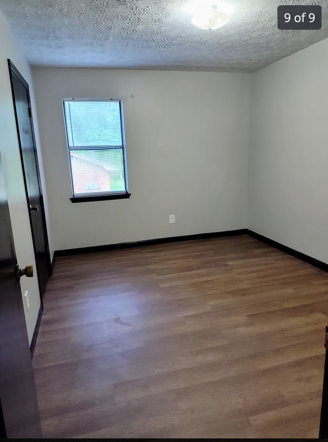 Building Photo - 110 Picasso Dr