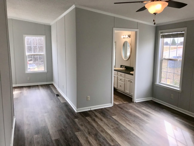 Building Photo - 2368 Beth Haven Church Rd