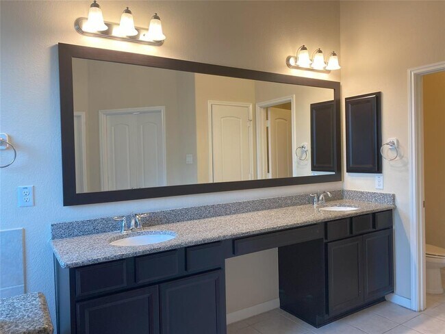 Building Photo - 4619 Tamara Heights Ln