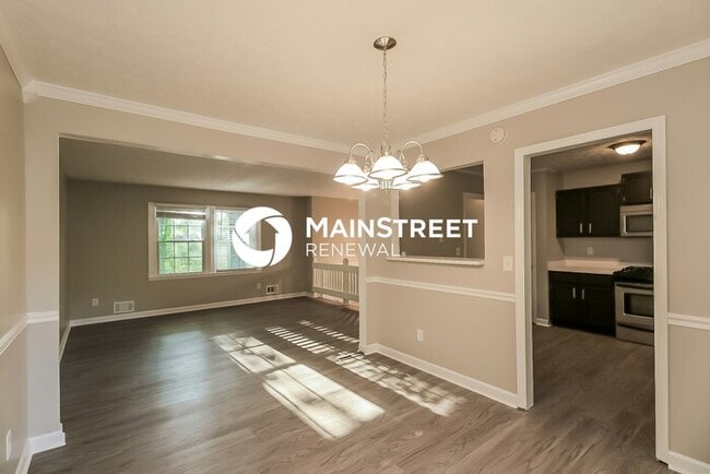 Building Photo - 3 Bedroom Pet-Friendly Home in Riverdale, ...