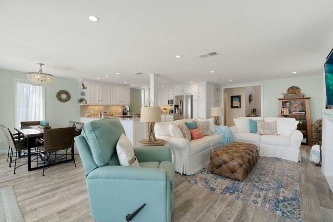 Building Photo - 30 Annapolis Way