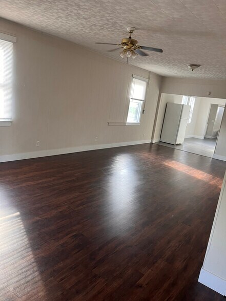 Building Photo - 1067 Frisco Dr
