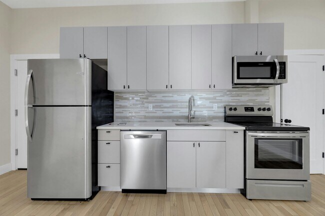 Primary Photo - 3605 Bergenline Ave