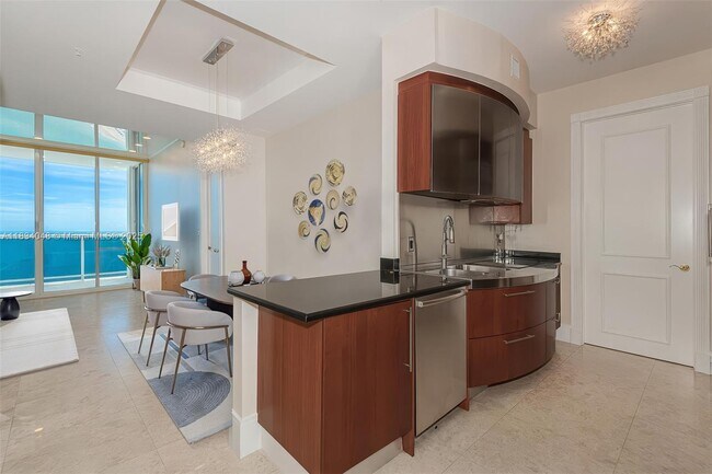 Building Photo - 18101 Collins Ave