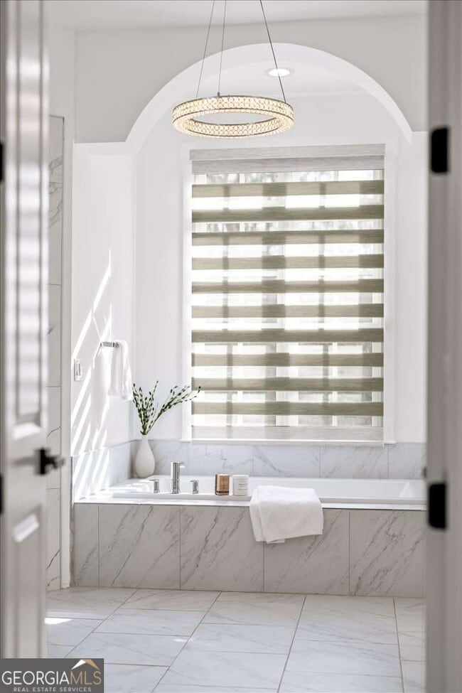 Building Photo - 3040 Wallace Cir SE