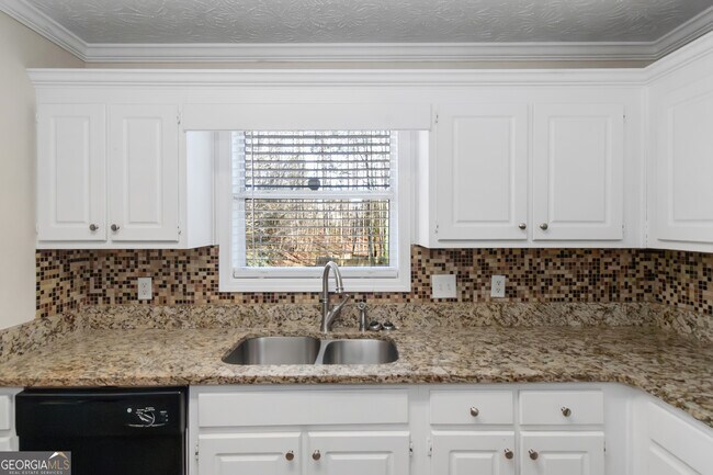 Building Photo - 75 Dove Landing