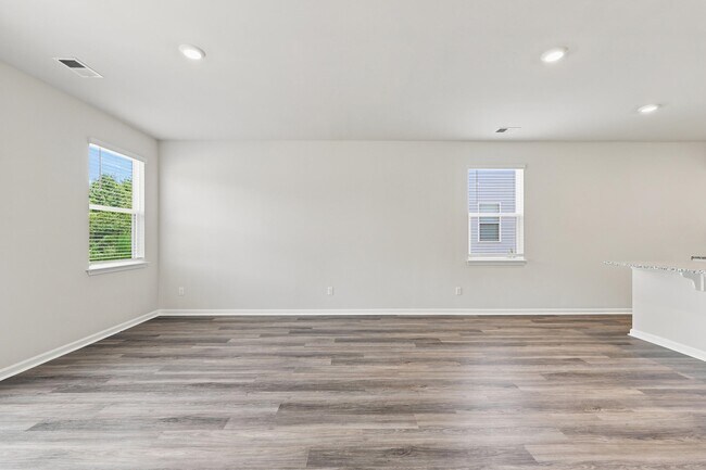 Building Photo - 284 Long Beard Way