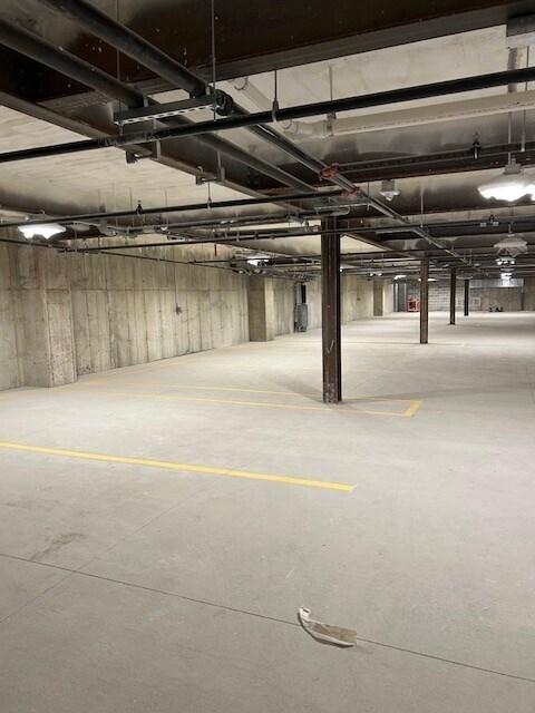 Building Photo - 148 Old Post Rd