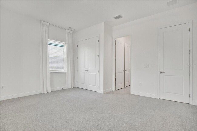 Building Photo - 13589 McMillan Dr