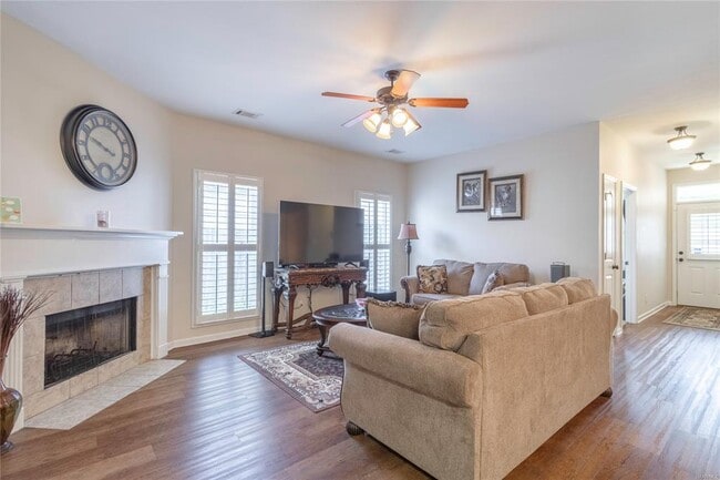 Building Photo - 3909 Brookshire Way