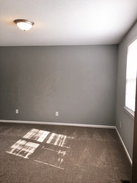 Building Photo - 510 Sherwood Ct