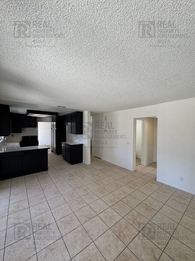Building Photo - 1330 Wrigley Ln