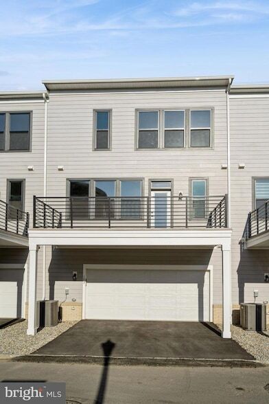 Building Photo - 103 Vaughn Dr Ext