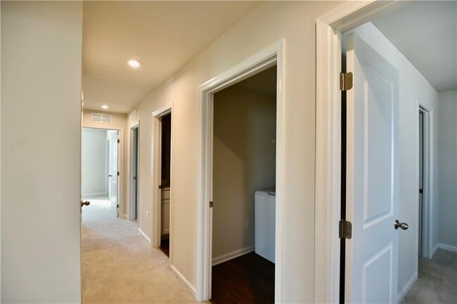 Building Photo - 8421 Limerick Ln