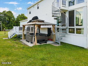 Building Photo - 31 Safford Rd