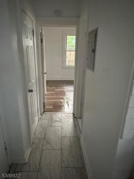 Building Photo - 231 Alexander St